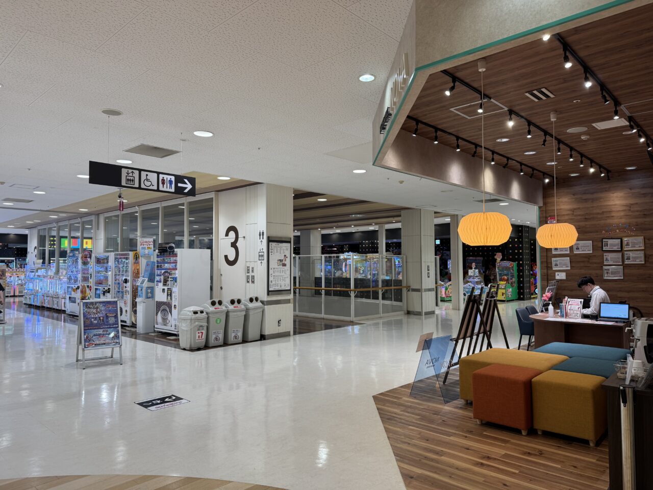 ほけんの窓口フロアー