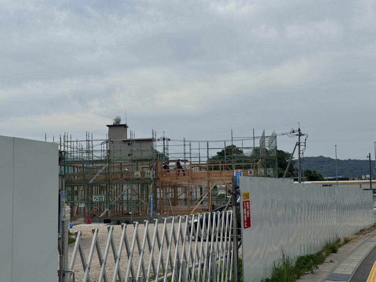 すき家古志原工事中