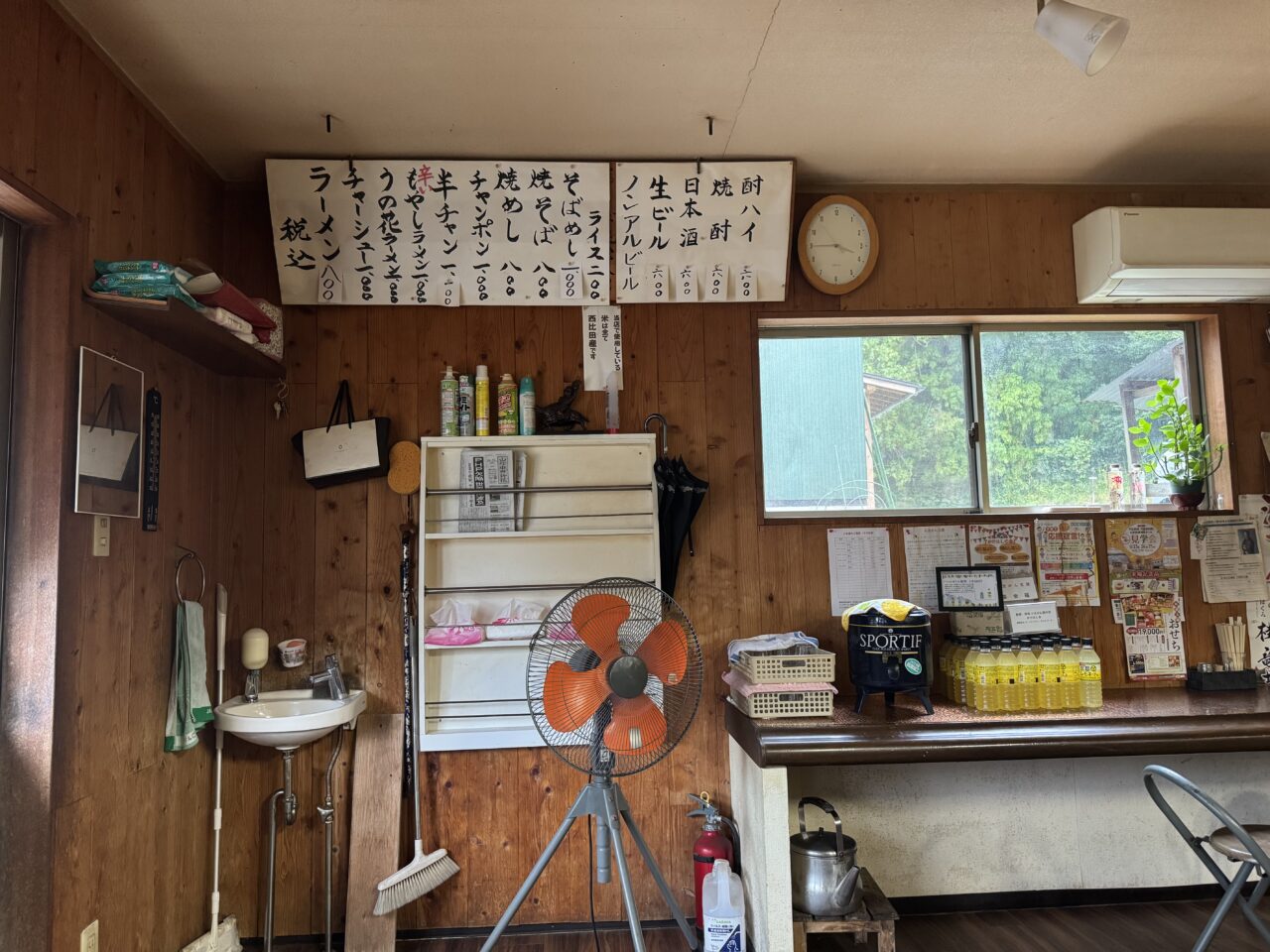 うの花店内